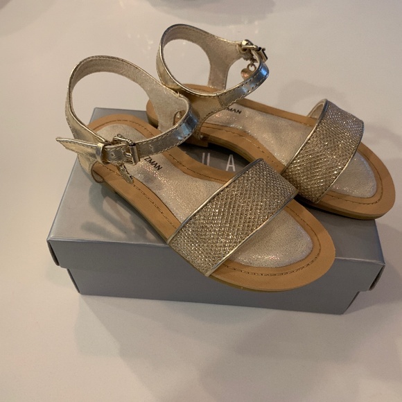 Stuart Weitzman - Never Worn Toddler Gold Sandals - Picture 1 of 6